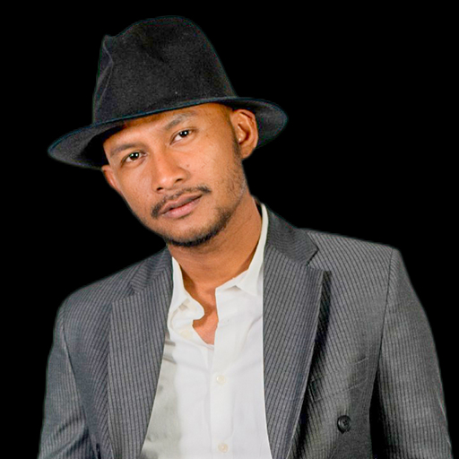 BLACK HANIFAH